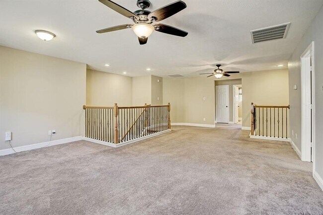 Building Photo - 11022 Avery Oaks Ln