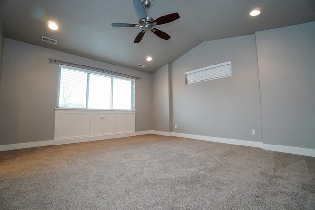 Building Photo - 2303 E Fratello St