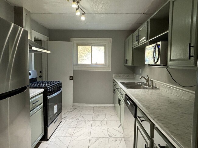 Building Photo - 4225-27 North College Avenue