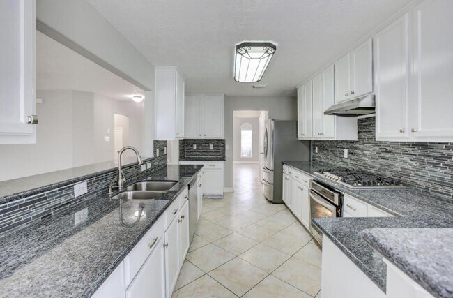 Building Photo - 2301 Wimberly Dr