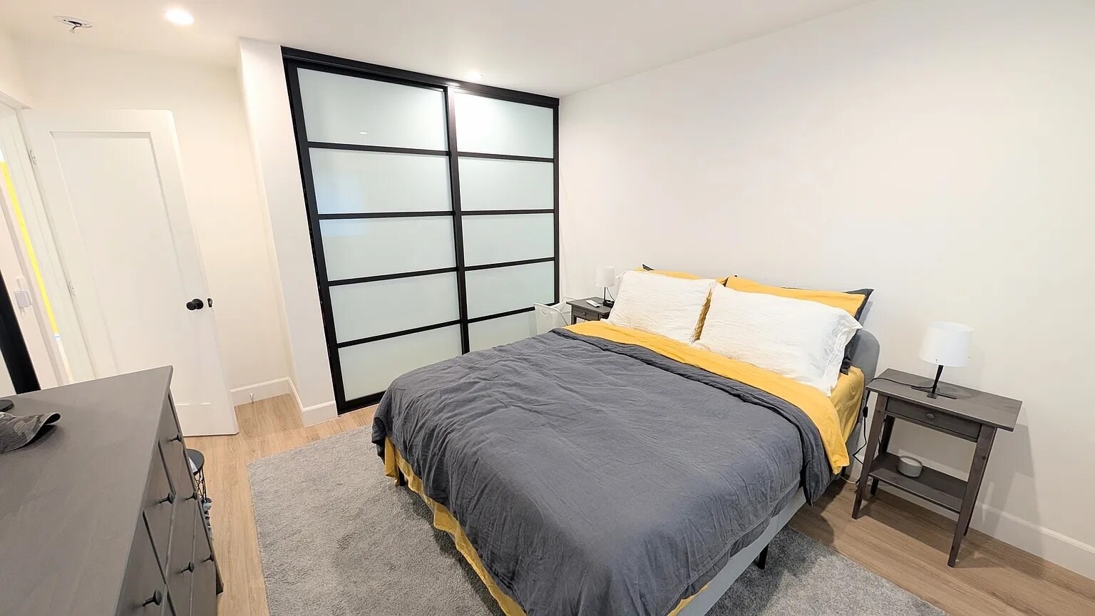 Building Photo - 1113 24th St