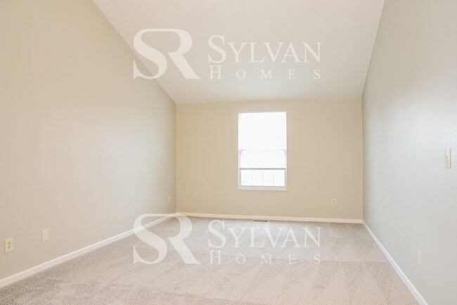 Building Photo - Carve Out a Great Life Here!