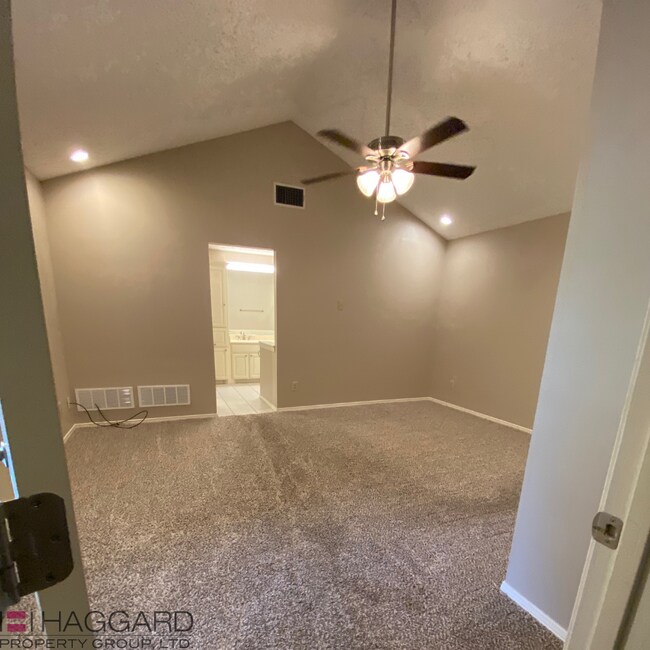 Building Photo - Spacious Home Available in Frisco