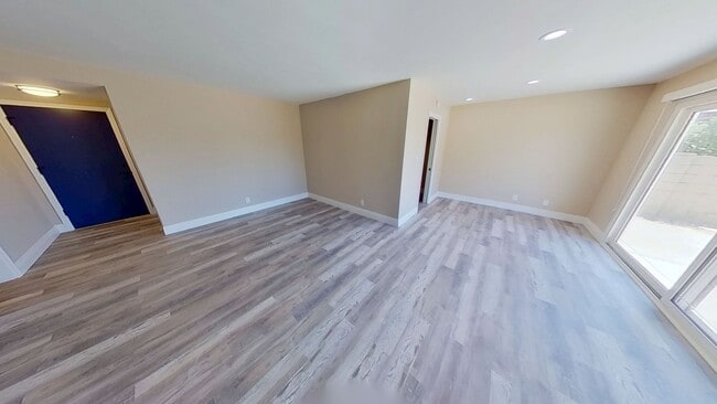 Building Photo - Coming Soon: Spacious 3Bd 2Ba College Park West Home