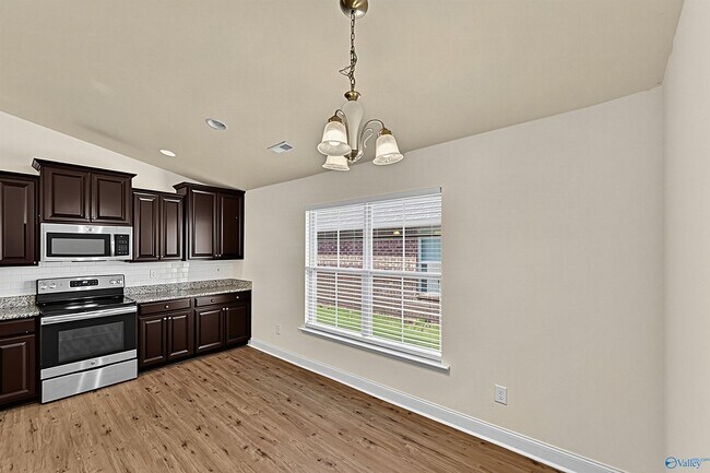 Building Photo - 130 Tybee Dr