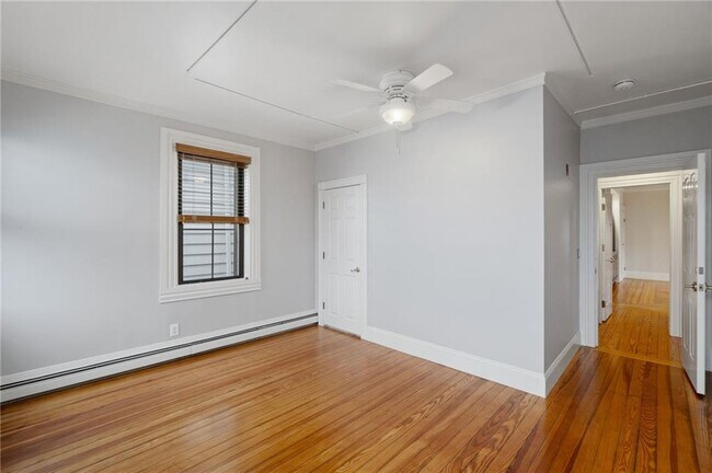 Building Photo - 214 Broadway