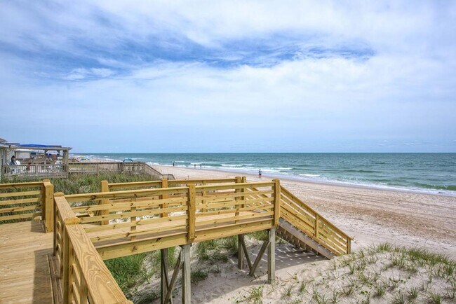 Building Photo - OCEANFRONT FURNISHED OFF-SEASON MONTHLY RENTAL - AVAILABLE NOW THROUGH MARCH '26