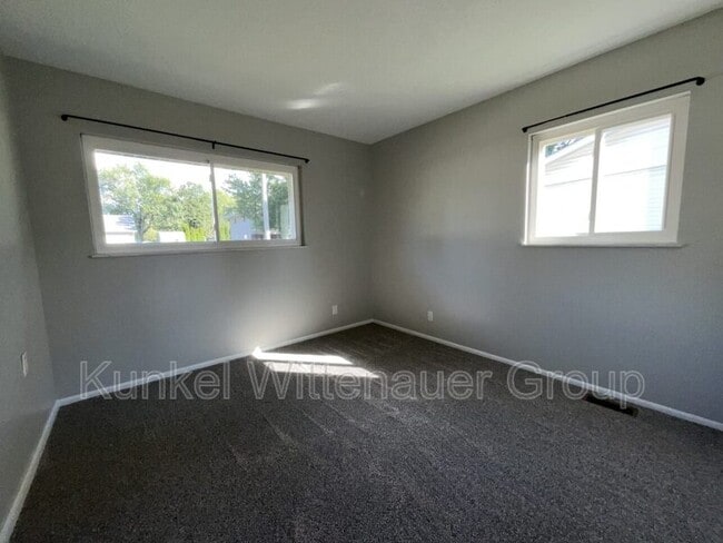 Building Photo - 209 Whitehall Dr
