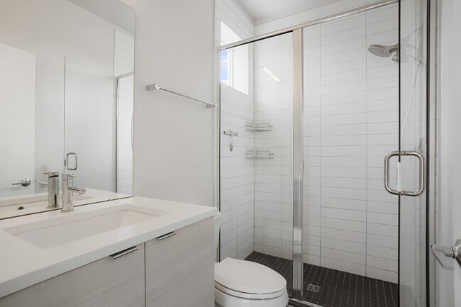 Building Photo - Stylish Sloan’s Lake Townhome with Rooftop...