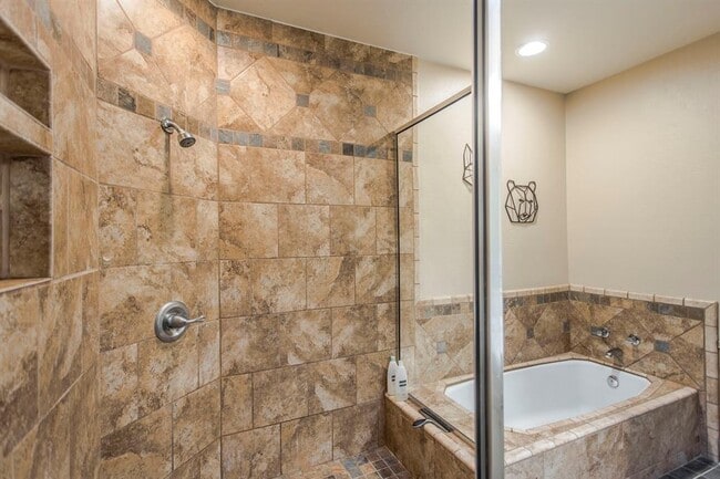 Building Photo - 6301 Christon Ct