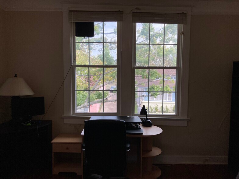 Building Photo - 4320 Jena St