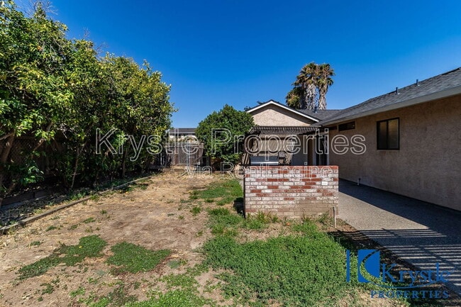 Building Photo - 1366 Matthew Dr