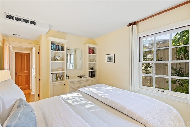 Building Photo - 2310 Bowdoin St