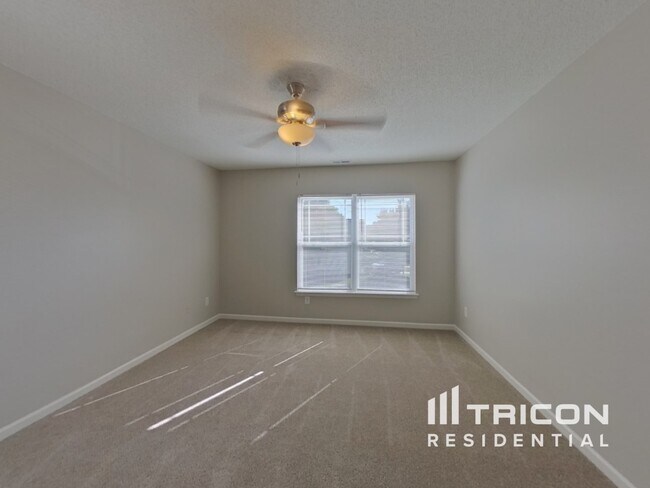 Building Photo - 345 Hunslet Cir