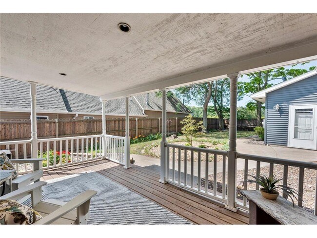 Building Photo - 26755 Fremont Dr
