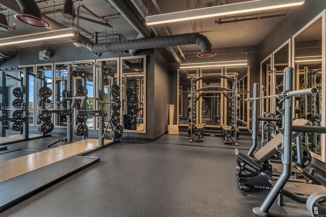 Building Photo - 20 NE 11th St