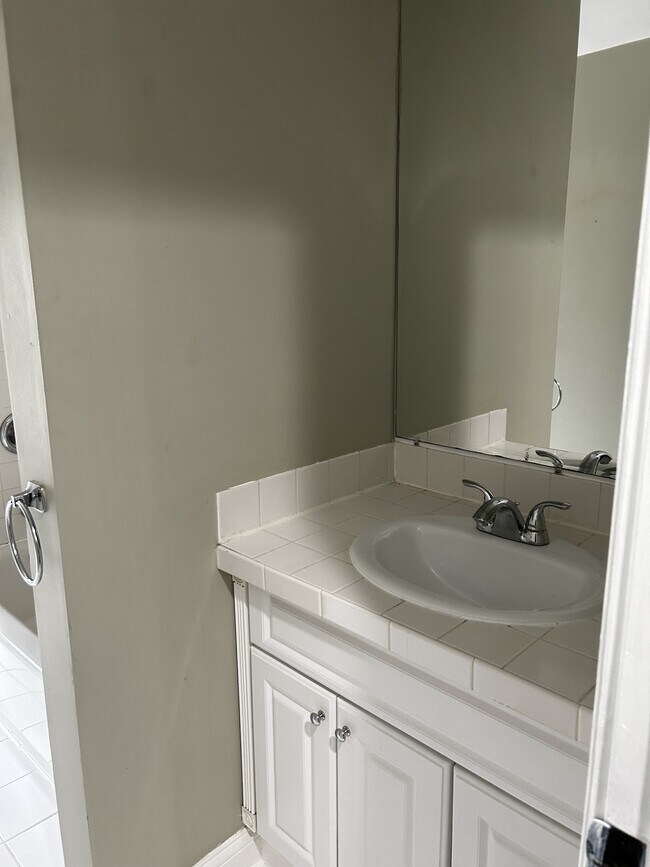 Building Photo - 153 Punta Alley