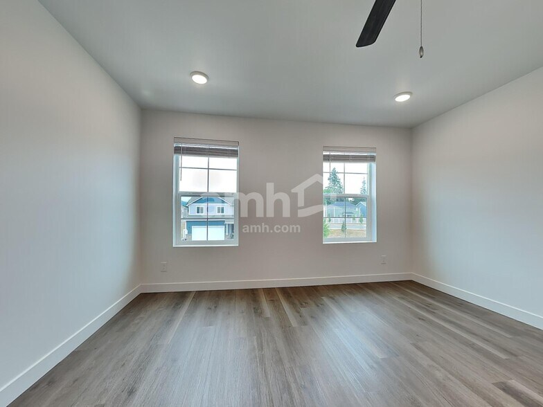Building Photo - 7718 Selah St SW