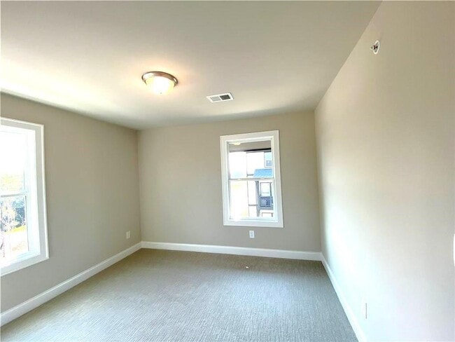 Building Photo - 912 Sweetwater Grove