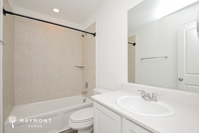 Building Photo - 1256 Canuela Way
