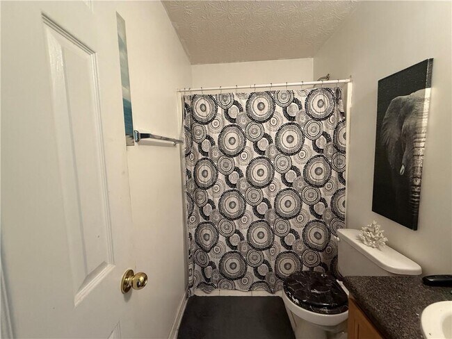 Building Photo - 7544 Winderemere Park