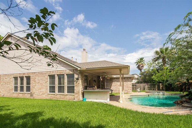 Building Photo - 3106 Rainbow Ct
