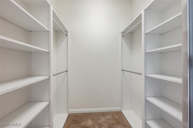 Building Photo - 8511 Alessandria Ct