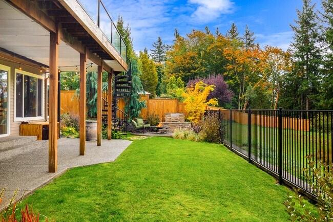 Building Photo - STUNNING Home in coveted Sterling Woods, S...