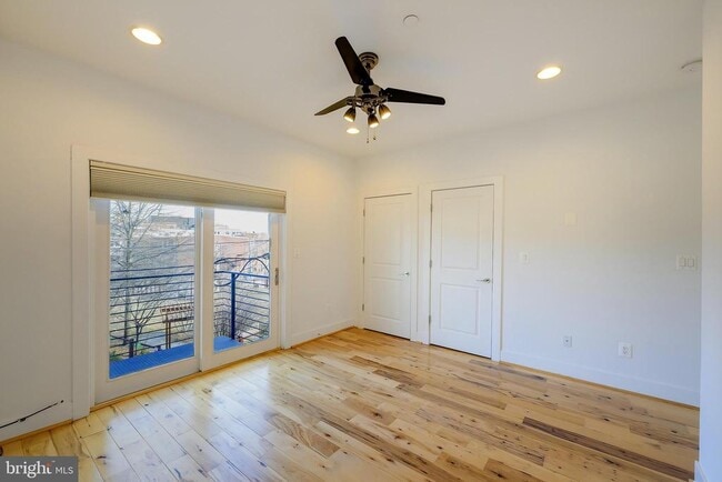 Building Photo - 3325 11th St NW