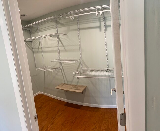 Building Photo - 9645 Loveland Madeira Rd