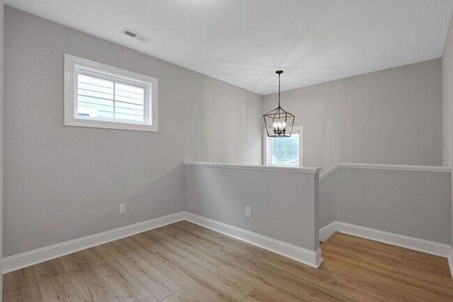 Building Photo - Spacious 3BR House in Wilmington - Newer C...