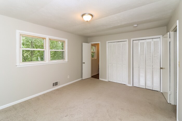 Building Photo - 4910 Old Briar Trail