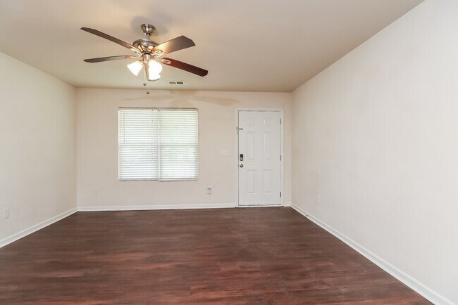 Building Photo - 2124 Boulder Ct