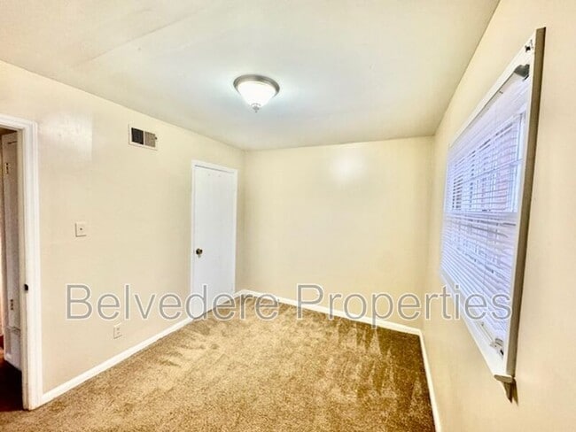 Building Photo - 2503 Vanstory St