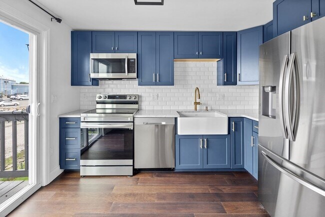 Building Photo - 37 Canal St