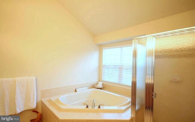 Building Photo - 43154 Baltusrol Terrace