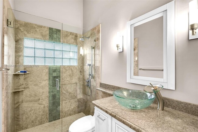 Building Photo - 1215 Balboa Ct