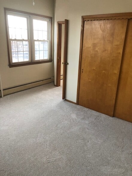 Building Photo - 303 Park Ave