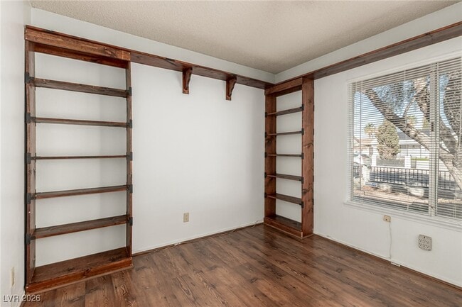 Building Photo - 5255 Stampa Ave