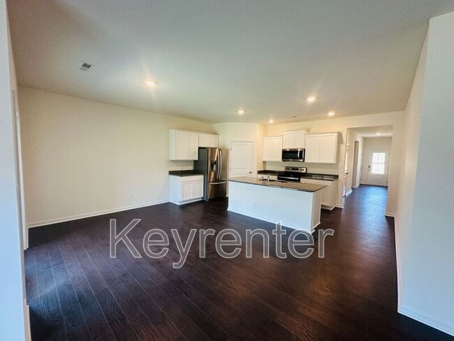 Building Photo - 313 Eclipse Ln