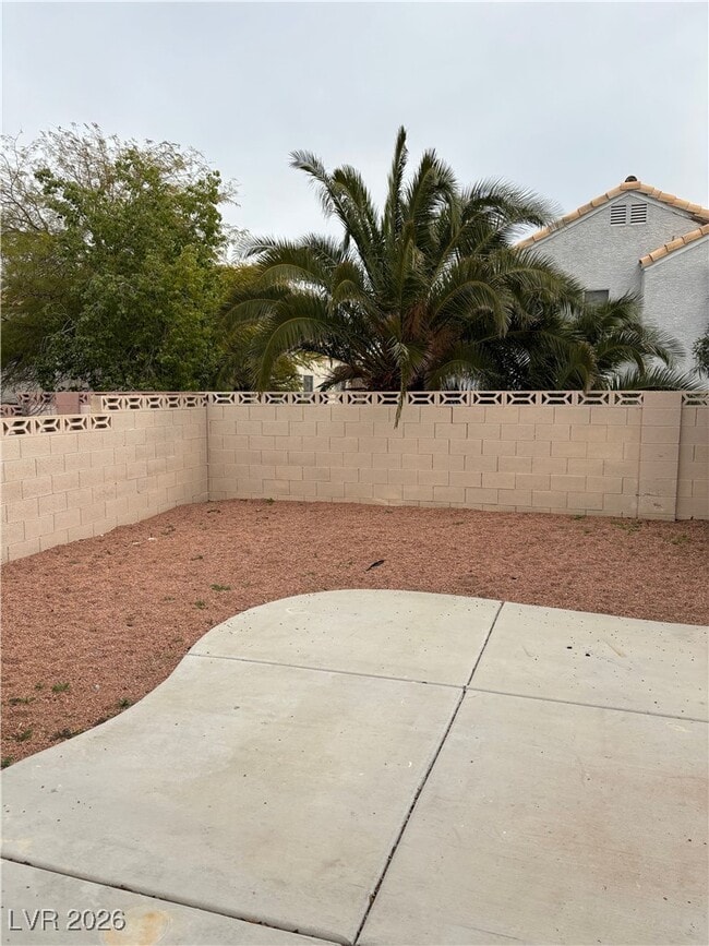 Building Photo - 2408 Moon Shore Dr