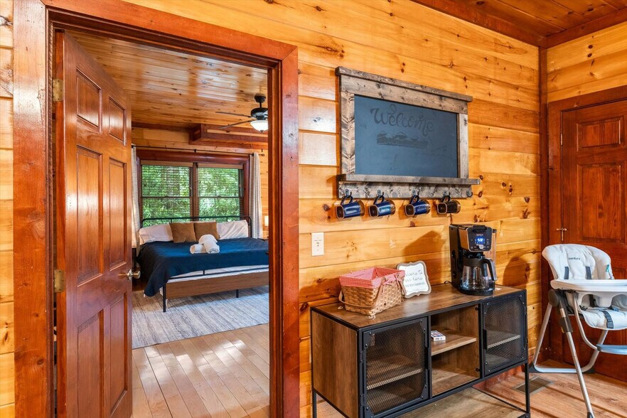 Building Photo - 217 Amet Way