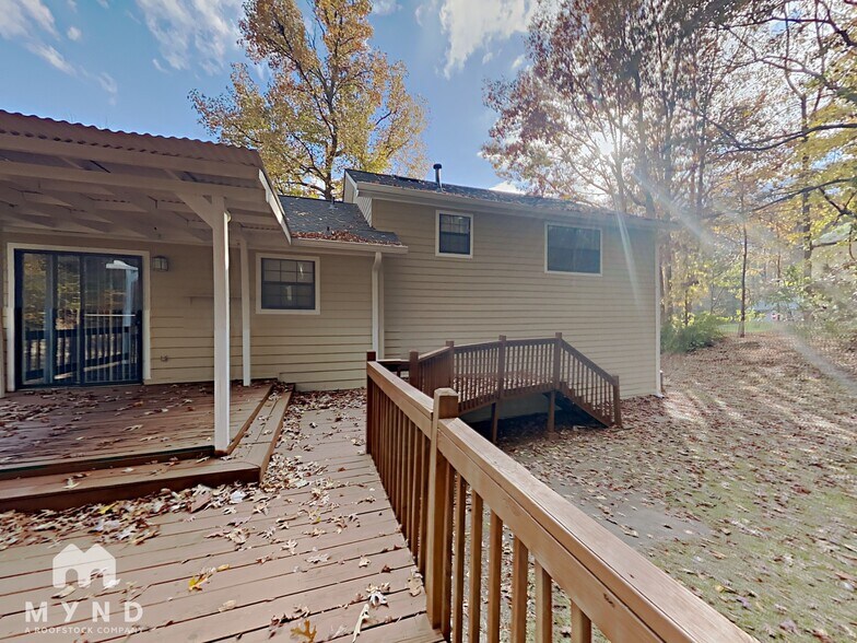 Building Photo - 2682 Winding Creek Dr