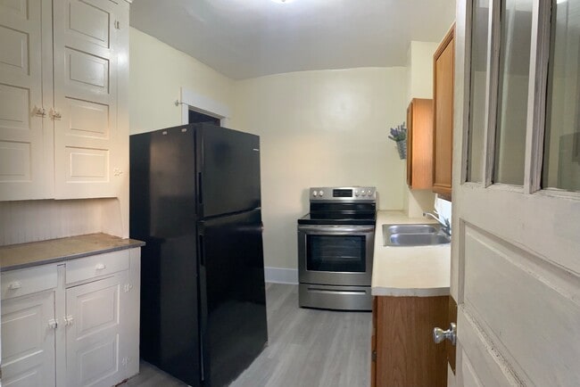Primary Photo - 311 -19th St. Altoona - 4