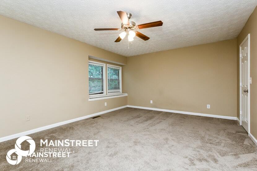 Building Photo - 2490 Deerfield Dr