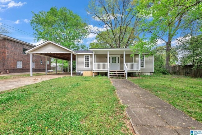 Building Photo - 3027 Cora Ave