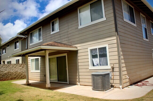 Building Photo - 94-470 Ohapali St