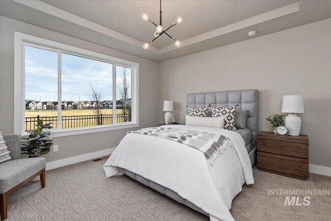 Building Photo - 4880 S Colusa Ave