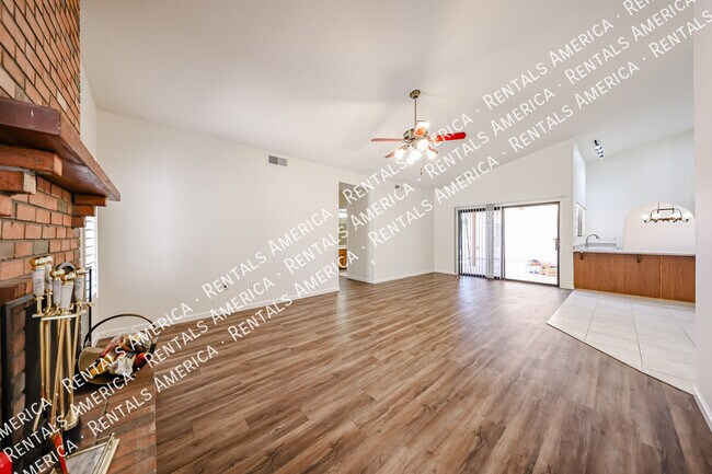 Building Photo - 4150 W Kent Dr