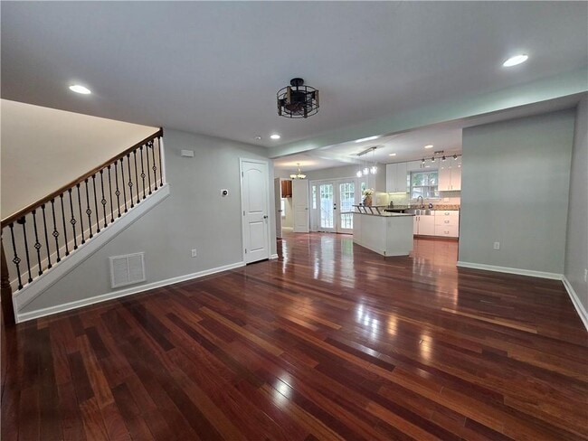 Building Photo - 2616 Boland Dr NE